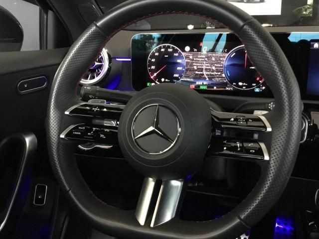MERCEDES-BENZ Clase A 250 e Berlina con tecnología híbrida EQ
