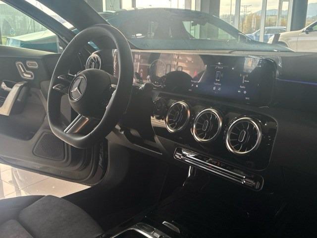 MERCEDES-BENZ Clase A 250 e Compacto