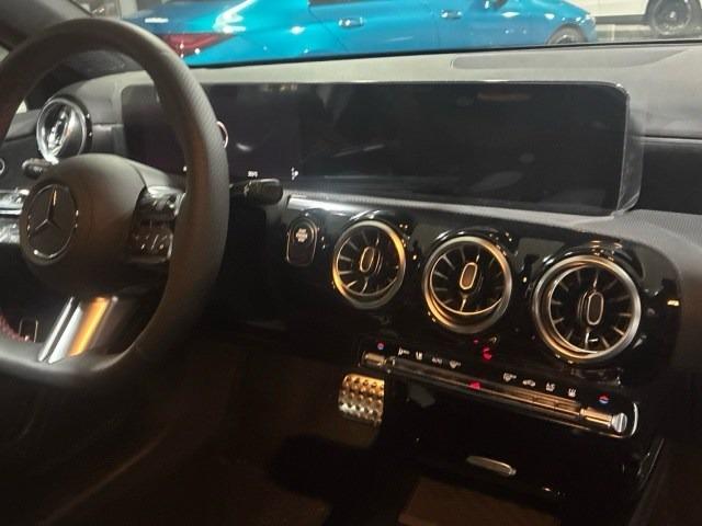 MERCEDES-BENZ Clase A 250 e Compacto