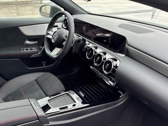 MERCEDES-BENZ Clase A 250 e Compacto con tecnología híbrida EQ