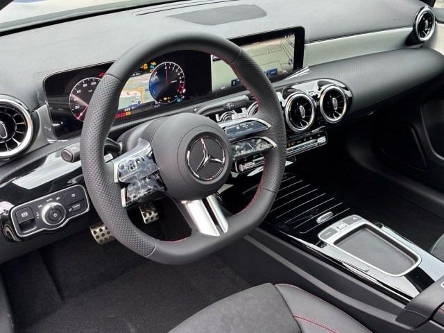 MERCEDES-BENZ Clase A 250 e Compacto con tecnología híbrida EQ