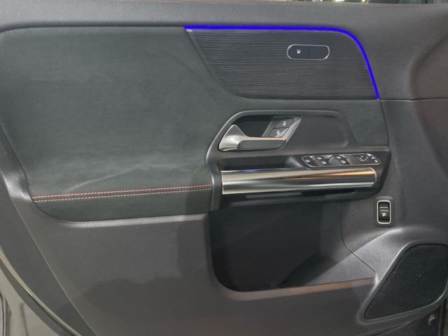 MERCEDES-BENZ Eqa 250 AMG Line