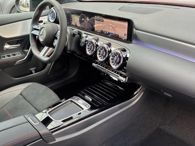 MERCEDES-BENZ Clase A 250 e Compacto con tecnología híbrida EQ