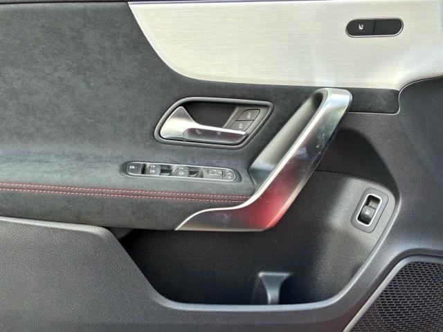 MERCEDES-BENZ Clase A 250 e Compacto con tecnología híbrida EQ