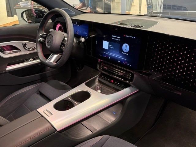 MERCEDES-BENZ Clase Cla 250+ con tecnología EQ