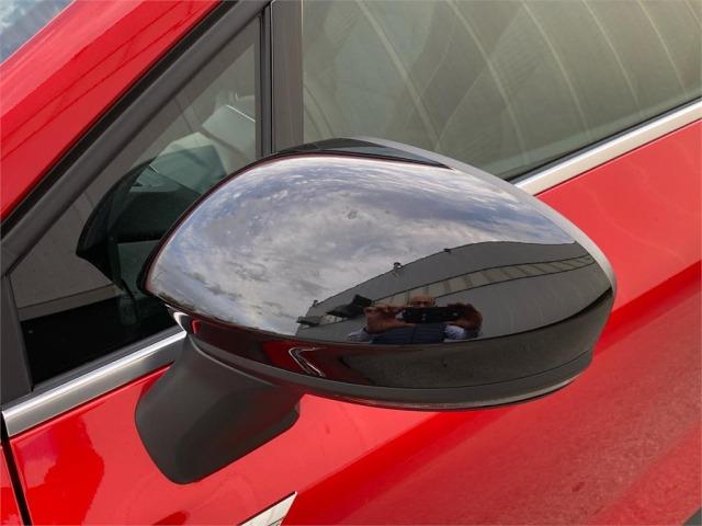 MITSUBISHI Grandis 180 HEV Kaiteki