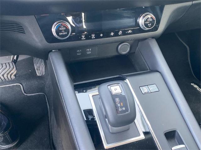MITSUBISHI Outlander PHEV Motion 4WD