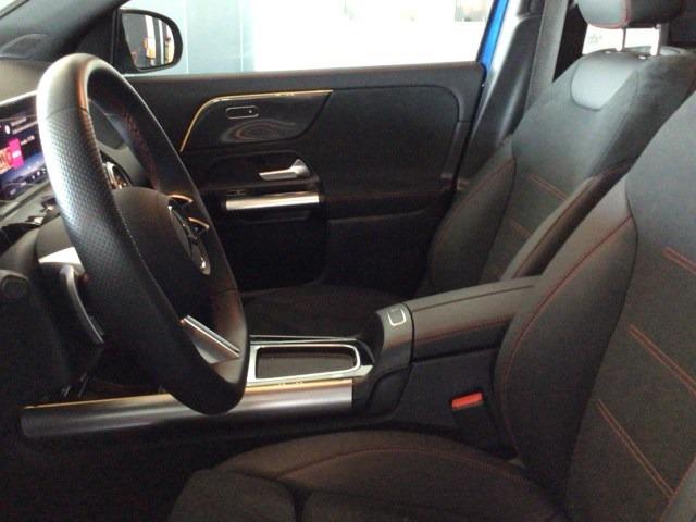 MERCEDES-BENZ Clase Gla 200 AMG Line