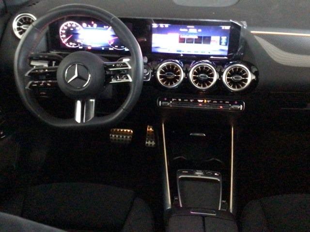 MERCEDES-BENZ Clase Gla 200 AMG Line