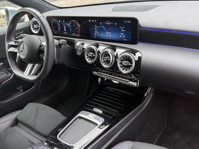 MERCEDES-BENZ Clase A 250 e Compacto con tecnología híbrida EQ