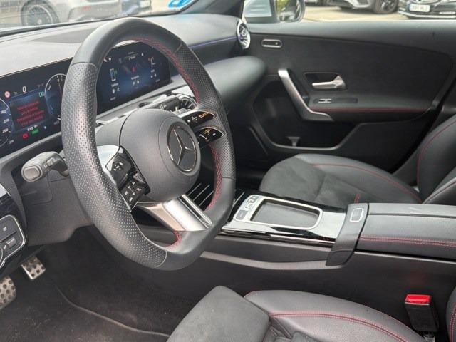 MERCEDES-BENZ Clase A 250 e Compacto con tecnología híbrida EQ