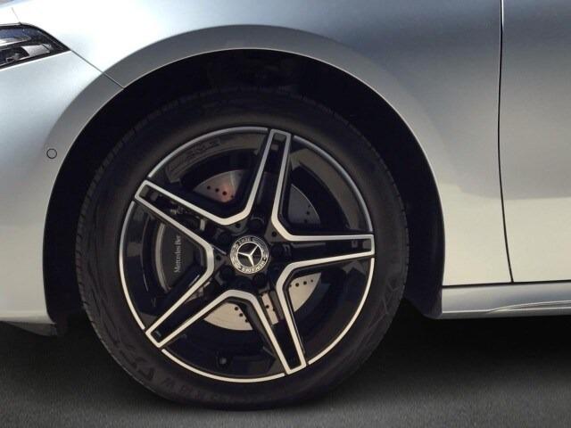 MERCEDES-BENZ Clase A 250 e Compacto con tecnología híbrida EQ