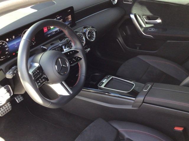 MERCEDES-BENZ Clase A 250 e Compacto con tecnología híbrida EQ