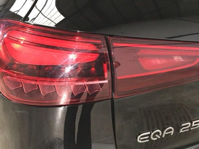 MERCEDES-BENZ Eqa 250+ + AMG Line