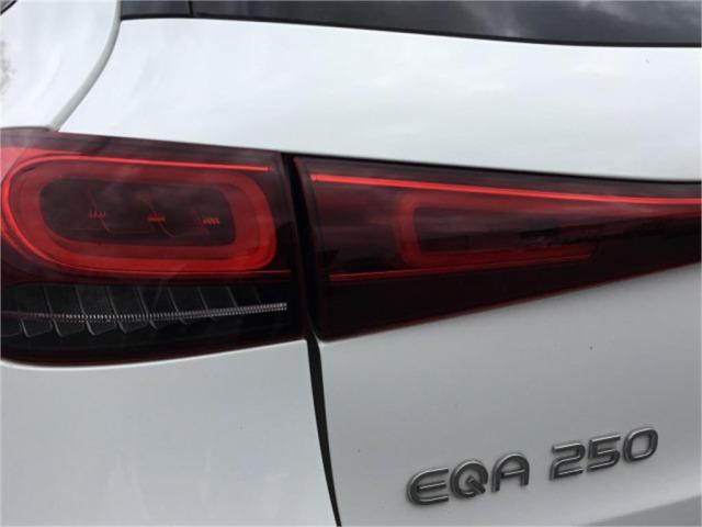 MERCEDES-BENZ Eqa 250 AMG Line