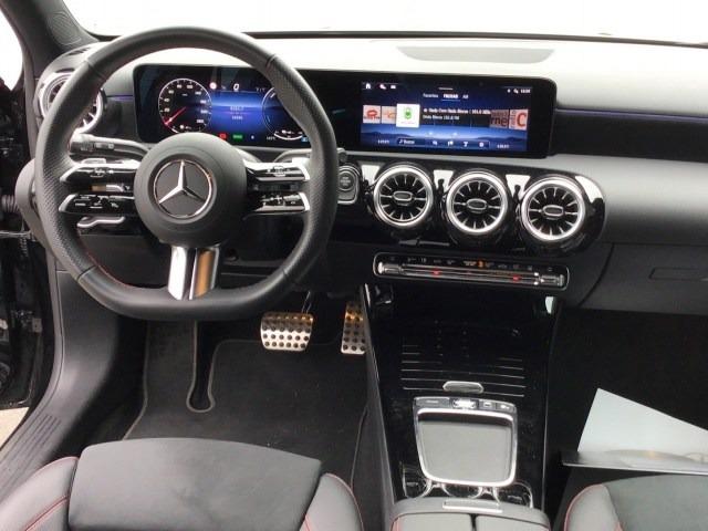 MERCEDES-BENZ Clase A 250 e Compacto con tecnología híbrida EQ