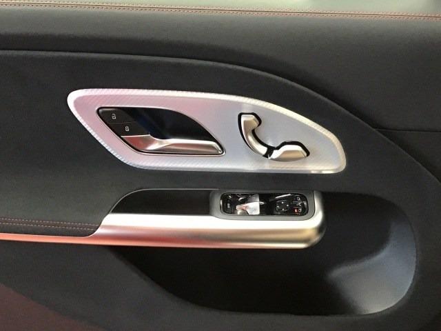 MERCEDES-BENZ Clase Glb 200 con tecnología híbrida