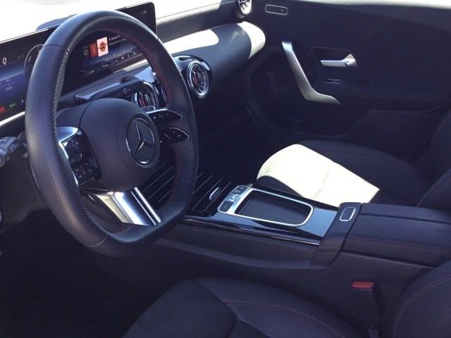 MERCEDES-BENZ Clase A 250 e Compacto con tecnología híbrida EQ