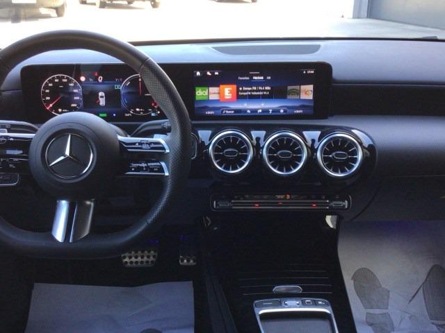 MERCEDES-BENZ Clase A 250 e AMG Line