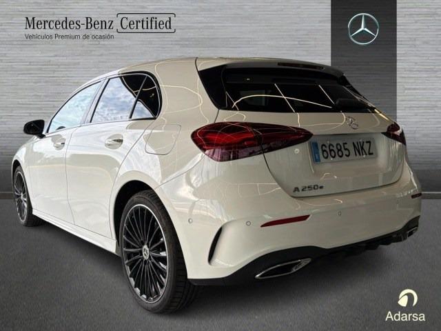 MERCEDES-BENZ Clase A 250 e AMG Line
