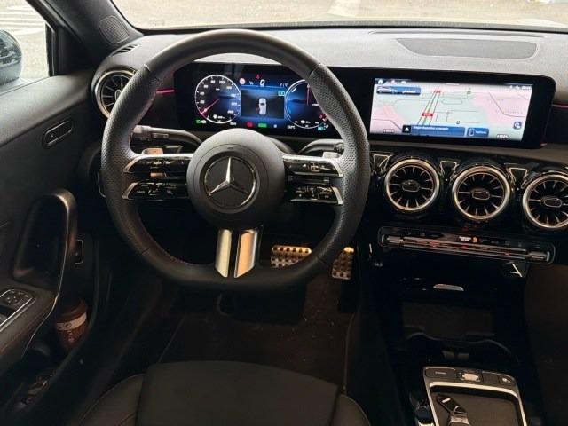 MERCEDES-BENZ Clase A 250 e AMG Line