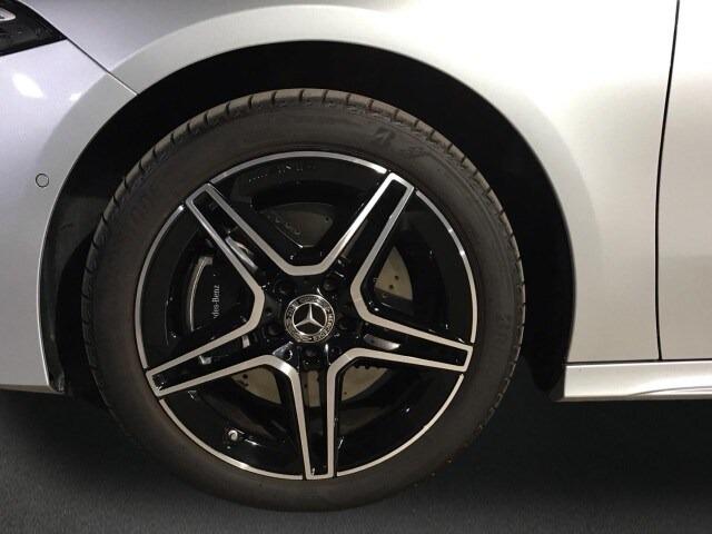MERCEDES-BENZ Clase A 250 e Compacto con tecnología híbrida EQ