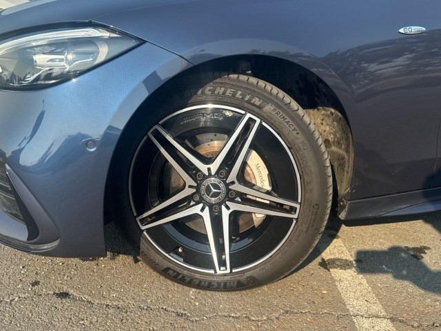 MERCEDES-BENZ Clase C 300 e con tecnología híbrida EQ
