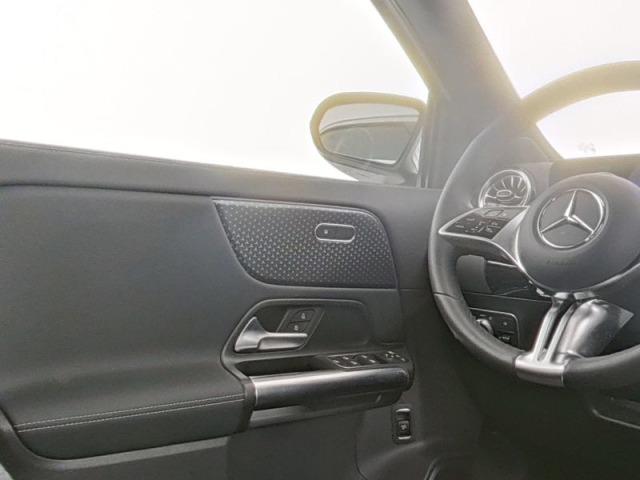 MERCEDES-BENZ Eqa 250+ + Progressive