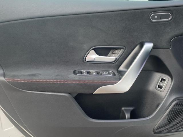 MERCEDES-BENZ Clase A 250 e AMG Line