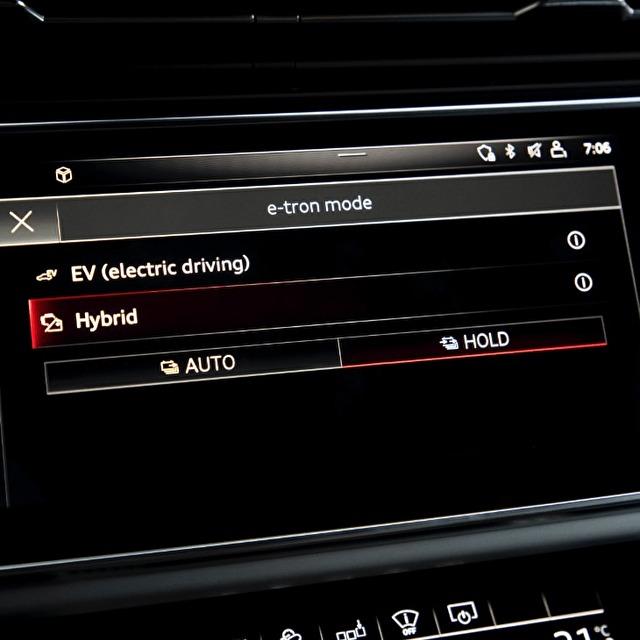 AUDI Q7 TFSle  Híbrido enchufable