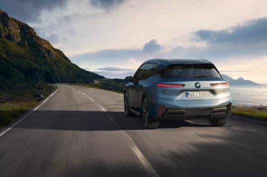 BMW iX xDrive60 Eléctrico 2026