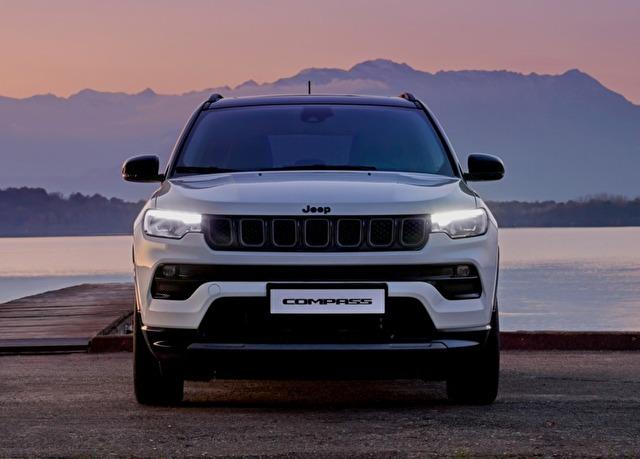 Jeep Compass 4xe Híbrido enchufable 2025