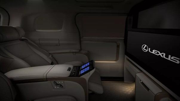 Lexus LM Hybrid