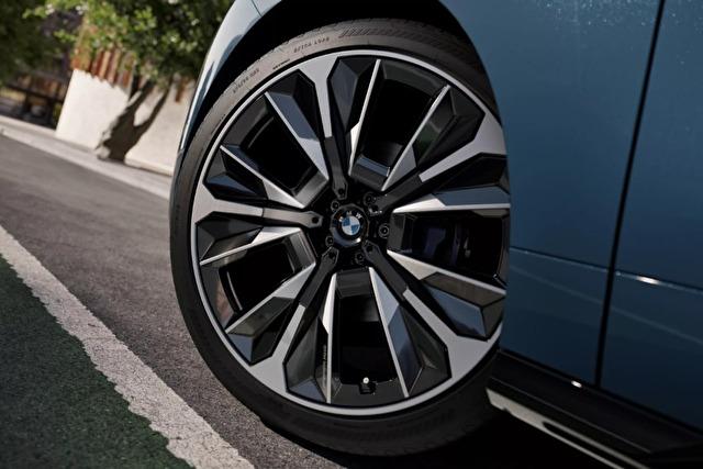 BMW iX xDrive45 Eléctrico 2025