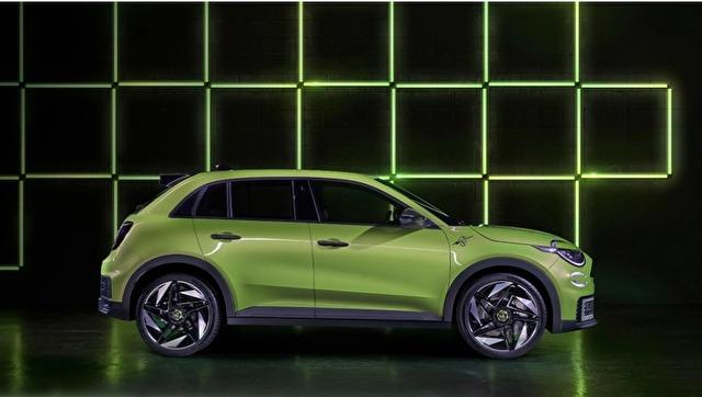 Abarth 600e Eléctrico 2025