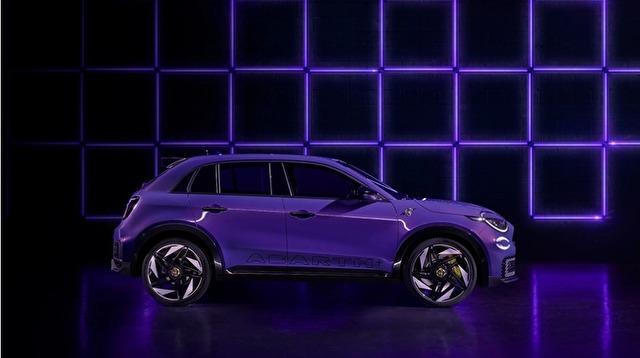Abarth 600e Eléctrico 2025