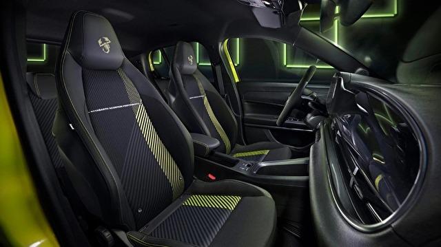 Abarth 600e Eléctrico 2025