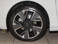 Opel Astra BEV 54KW GS AUTO 156 5P