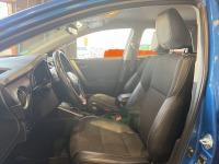 Toyota Auris Hybrid Advance 100 kW (136 CV)