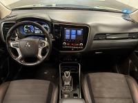 Mitsubishi Outlander 2.4 PHEV Kaiteki 4WD Auto 165 kW (224 CV)
