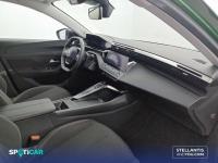 Peugeot 308 5P  Hybrid 180 eEAT8 Active Pack
