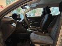 Peugeot 208 208 5P Style HYBRID 100 eDCS6