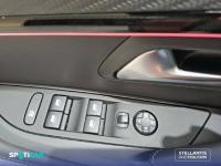 Peugeot 208 HYBRID 136 eDCS6 GT