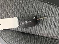 Peugeot 208 HYBRID 100 eDCS6 Allure