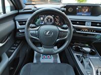 Lexus UX 250h