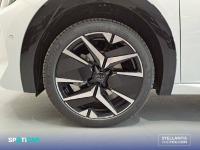 Peugeot 208 HYBRID 110 eDCS6 GT