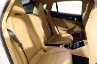 Porsche 4 E Hybrid 462cv