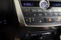 Lexus Luxury 4WD 197cv