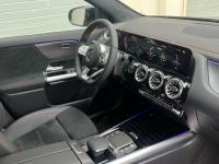 MERCEDES-BENZ Eqa 300 4MATIC
