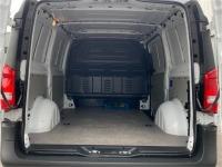 MERCEDES-BENZ Vito e-Vito 111 Furgón Larga